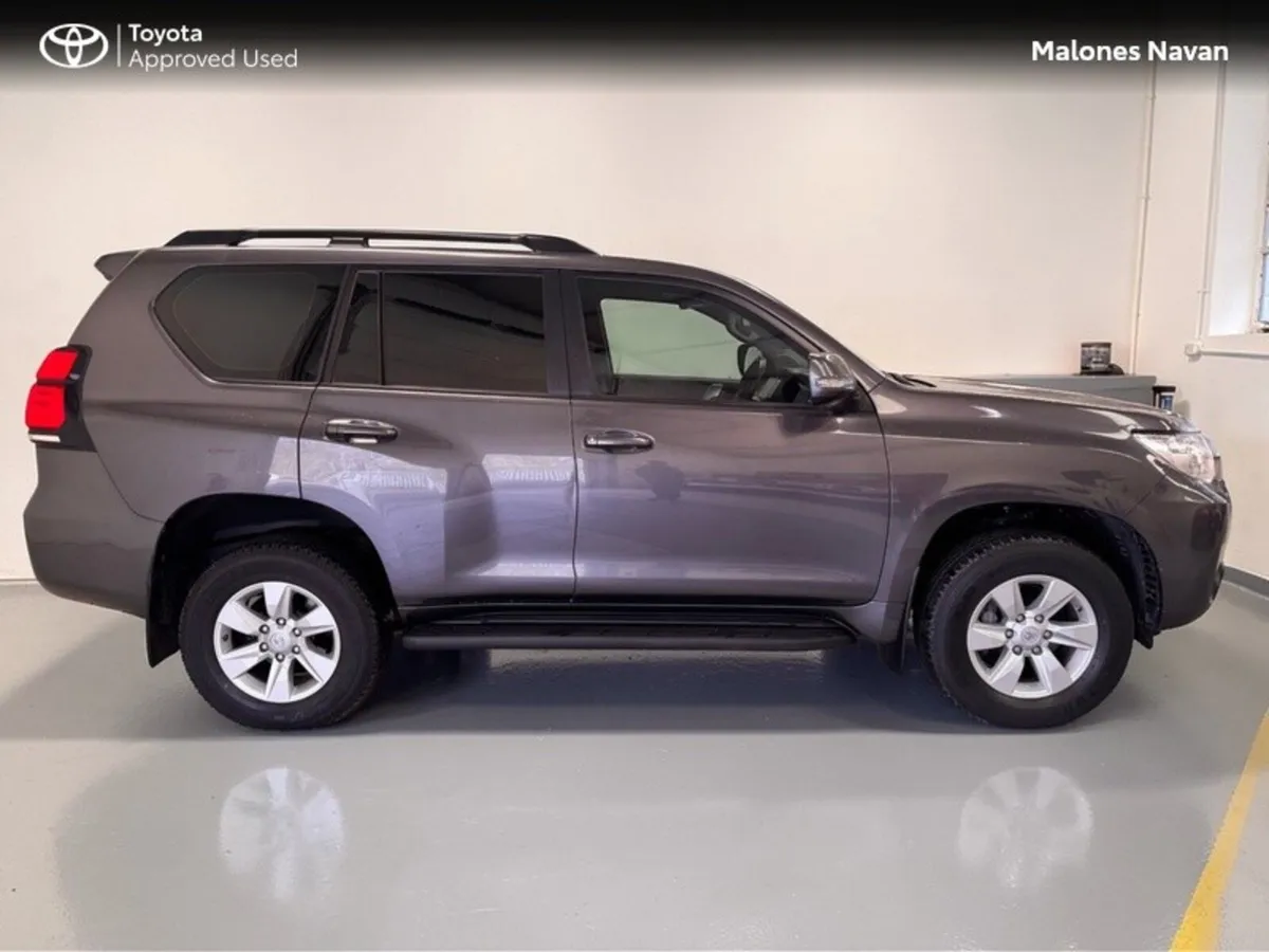 Toyota Land Cruiser LAND CRUISER LWB COMM A/T - Image 3