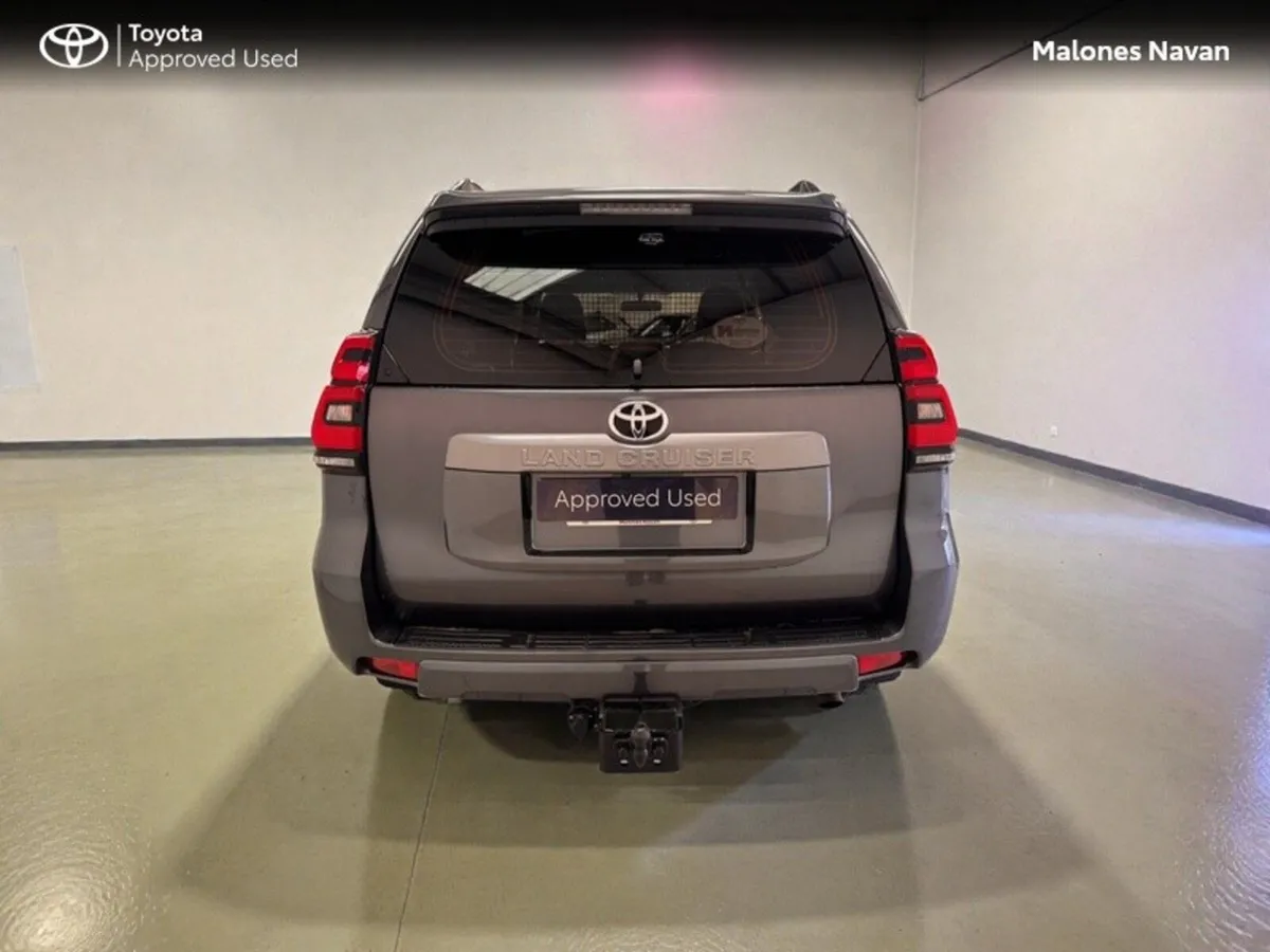 Toyota Land Cruiser LAND CRUISER LWB COMM A/T - Image 4