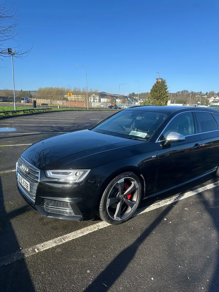 Audi A4 - Image 1