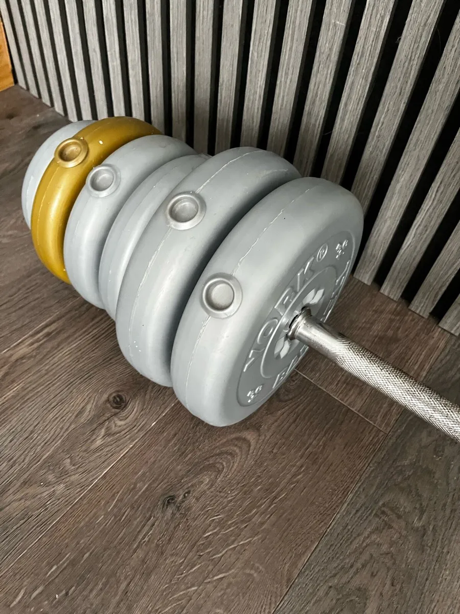 Weights and barbell - Image 2