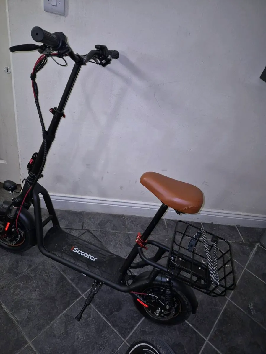 Electric scooter i scooter i12 - Image 1