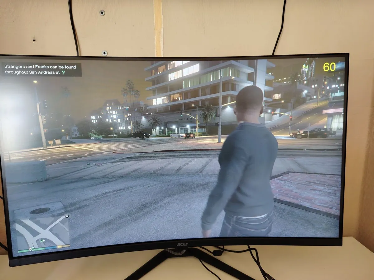 pc monitiors - Image 1