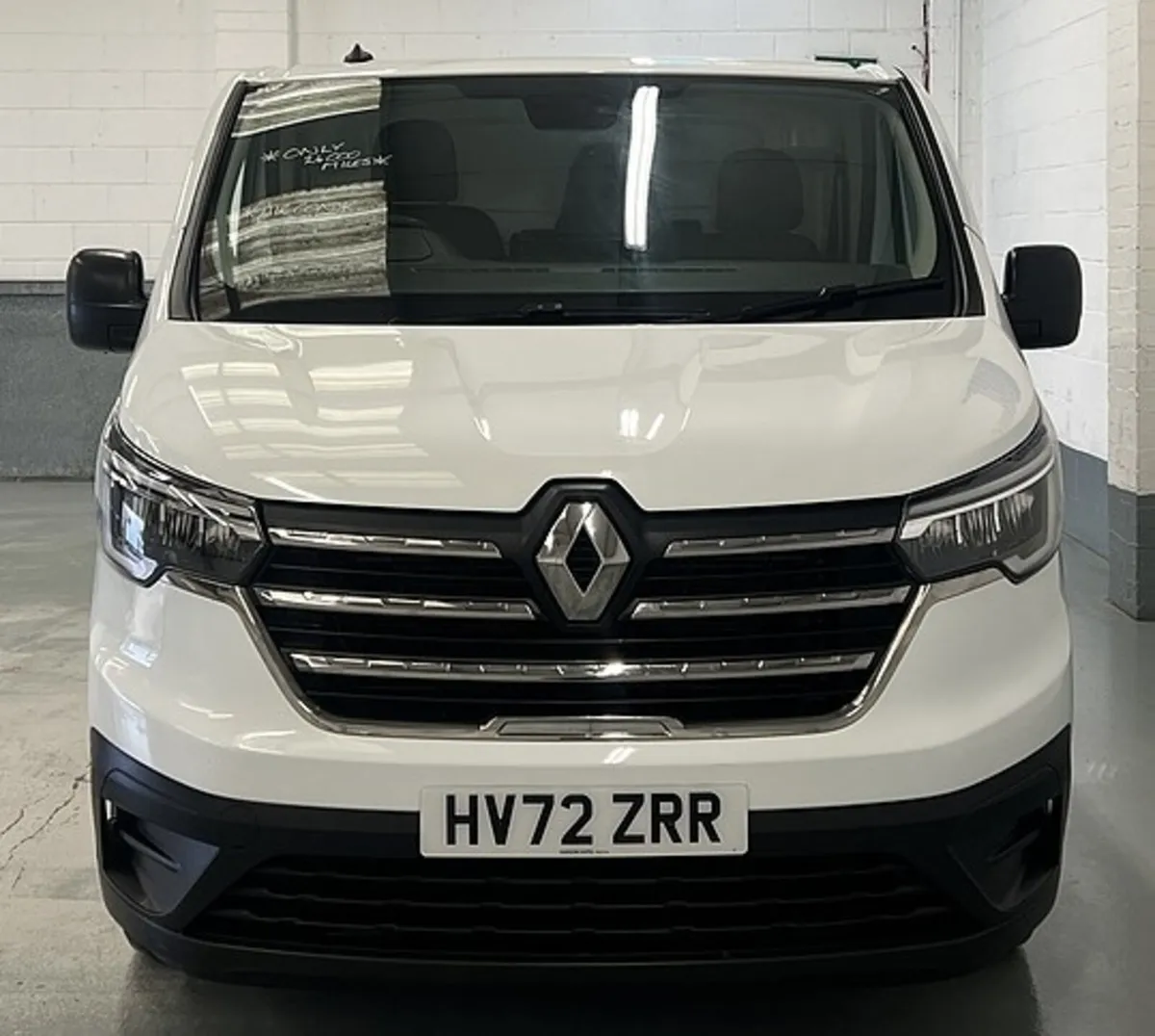 2023 Renault Trafic Panel Van - Image 1