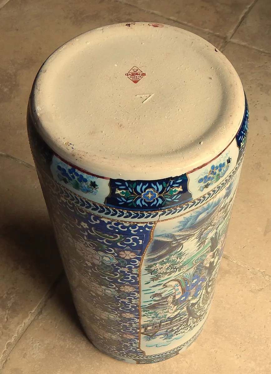 Chinese Porcelain Blue & White Vase/Umbrella Stand - Image 4