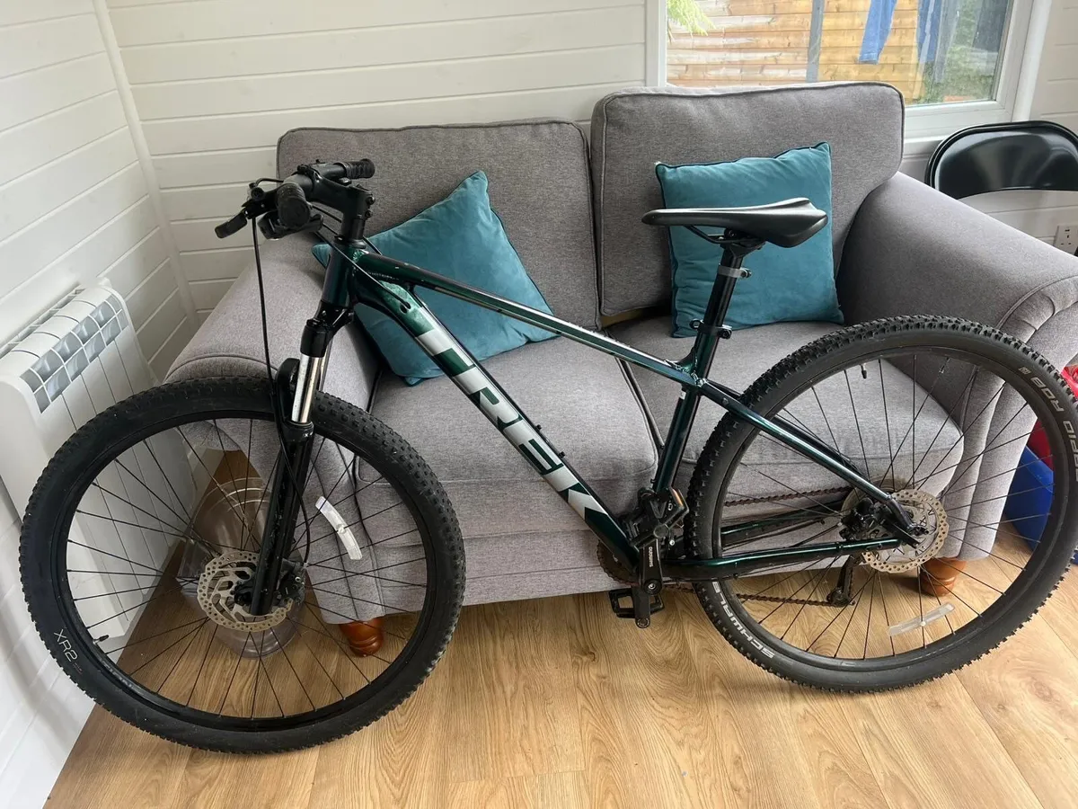 Trek Marlin 7 Mountain Bike - Image 1