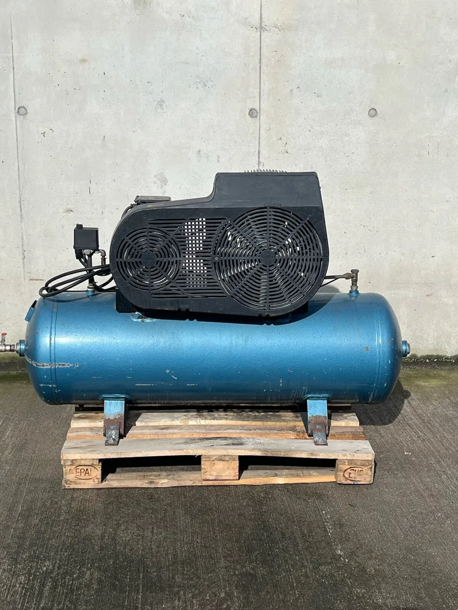 Air Compressor - Image 2