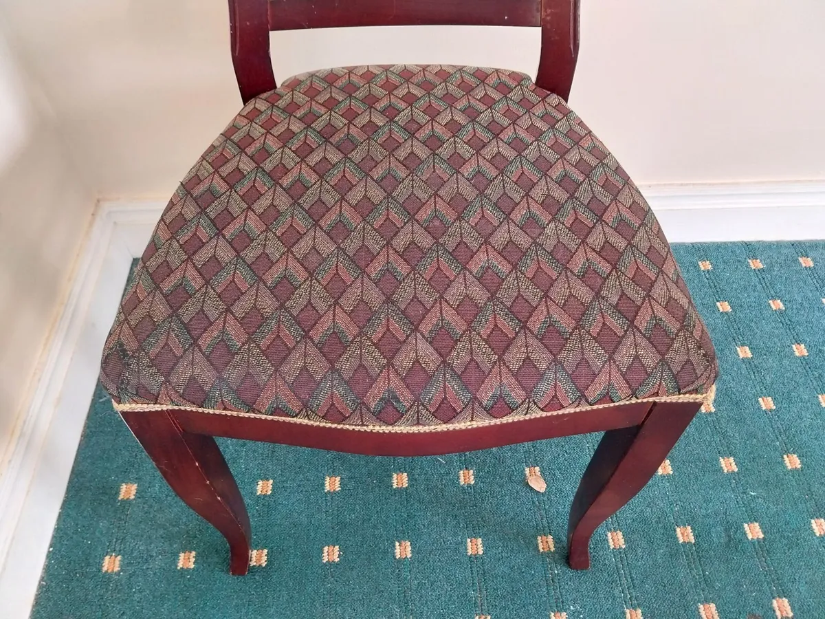 Table & 4 Chairs - Image 4