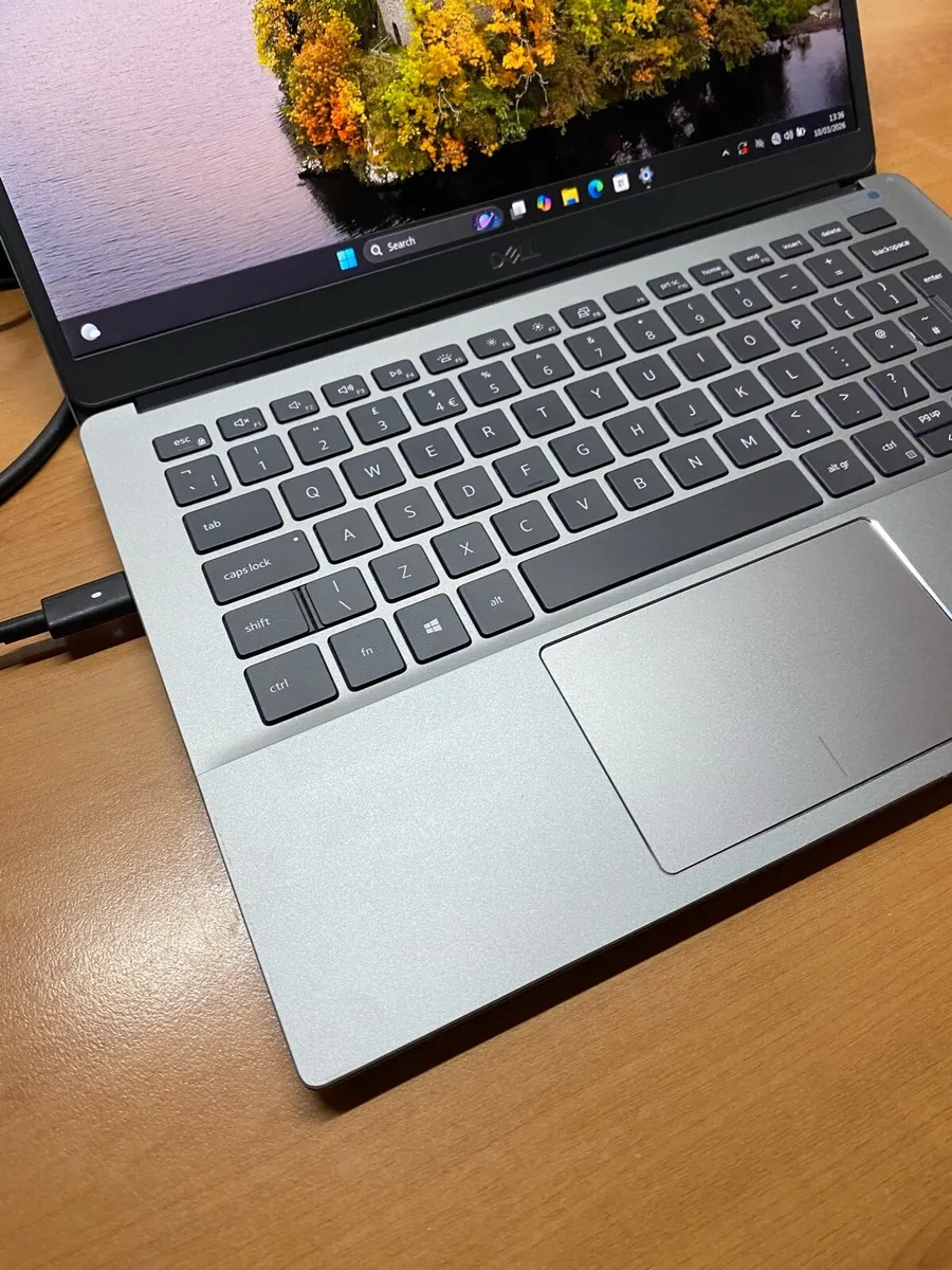 Dell Laptop i7 pro 8gen 8/256 windows 11 - Image 3