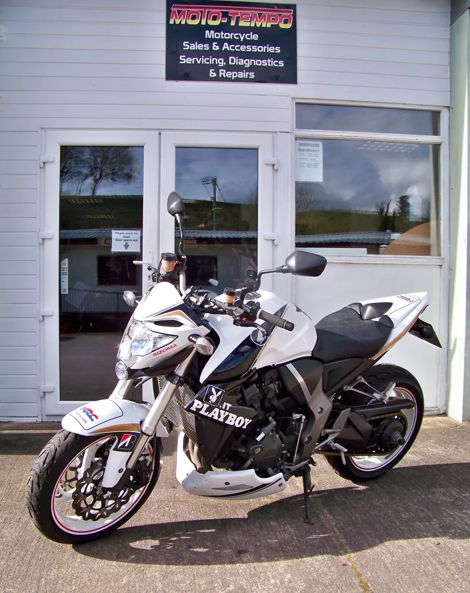 2010 Honda CB1000R   CB1000 R - Image 2