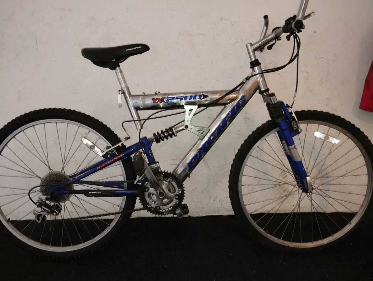 Job lot of adults bikes - Image 1