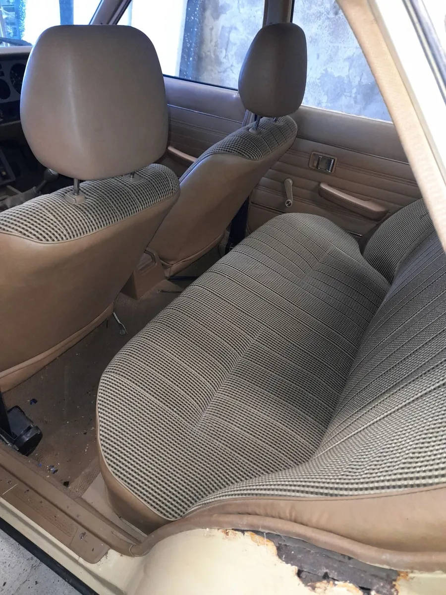 Toyota Carina 1980 - Image 4