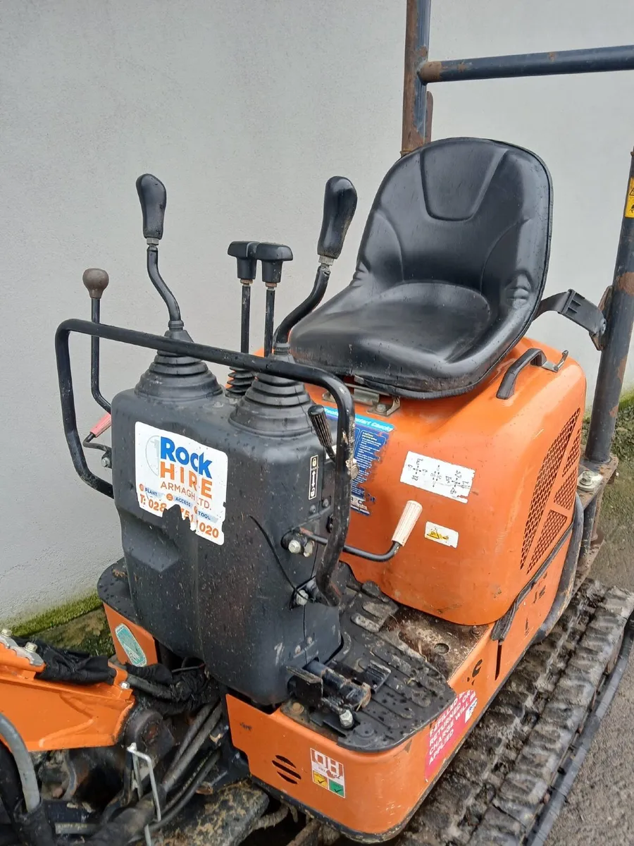 Hitachi ZX 10U - Image 2