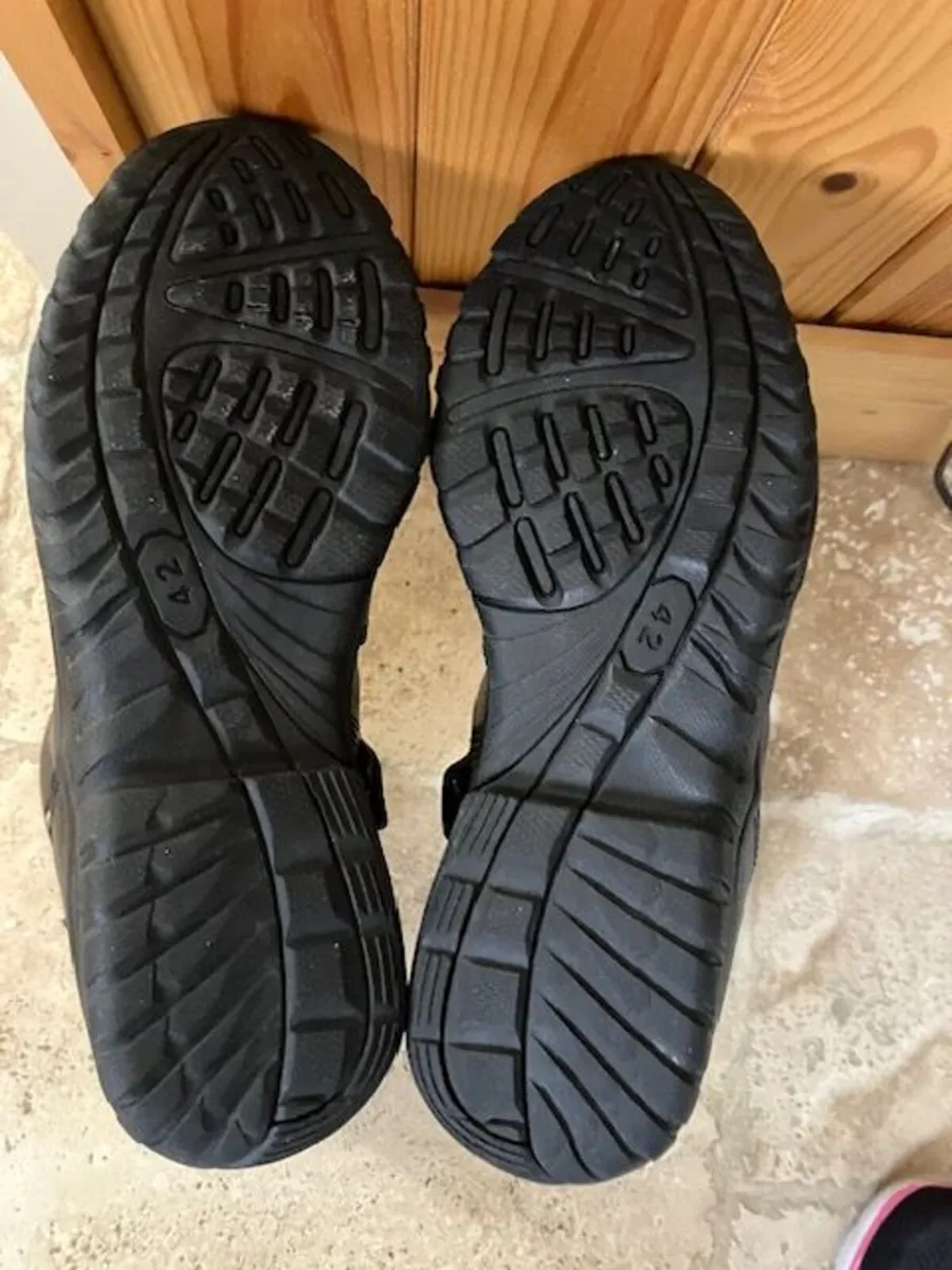 All for €250 Oxford Jacket, Trousers, Boots & Glov - Image 4