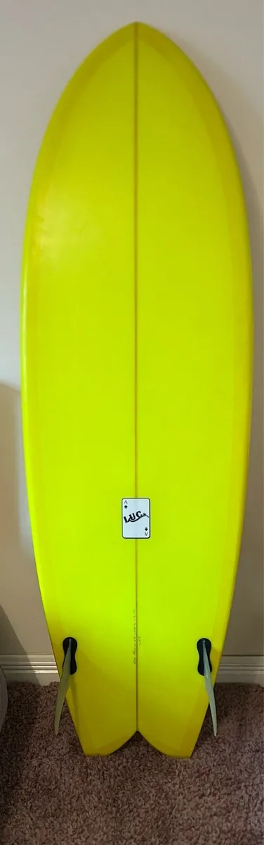LUC 6'4" Retro Twin Fin Fish Surfboard - Image 2