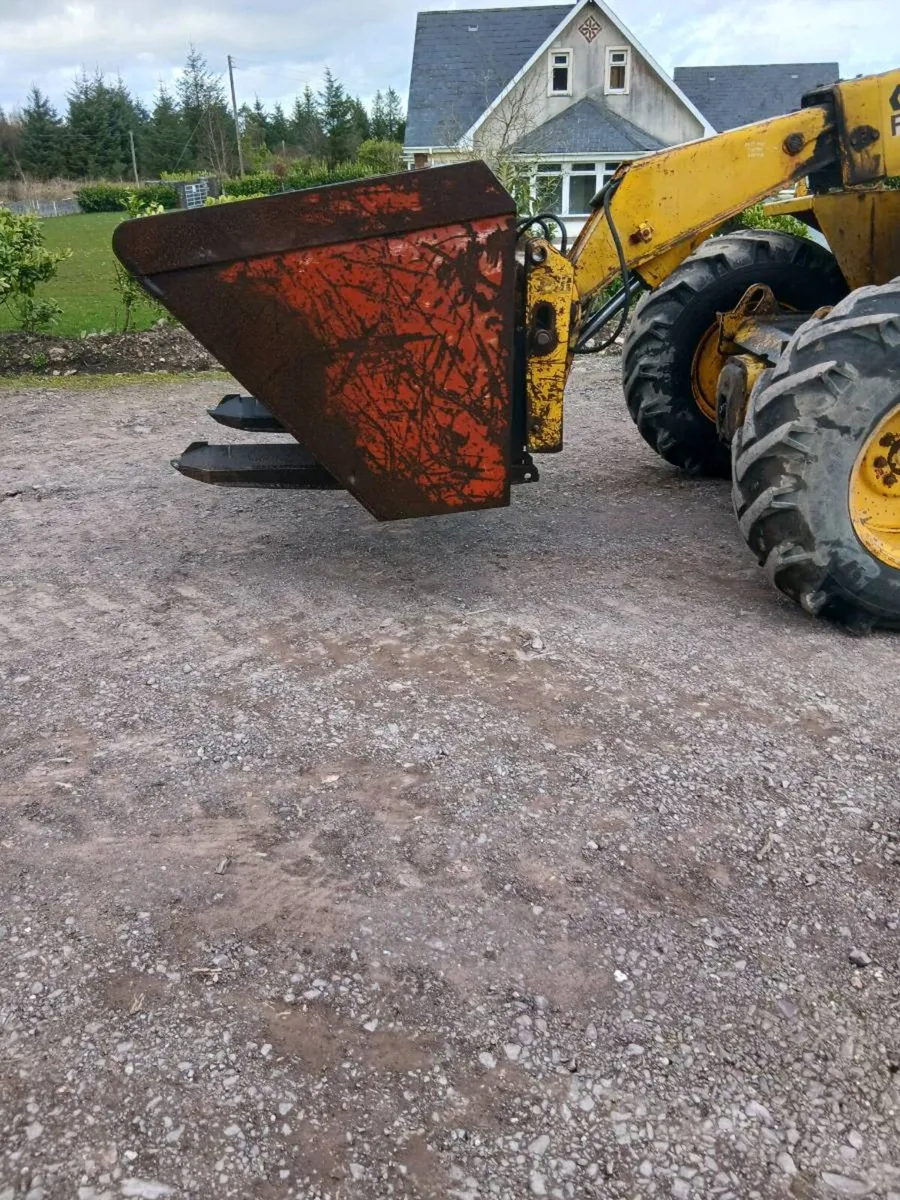 Forklift bucket - Image 2