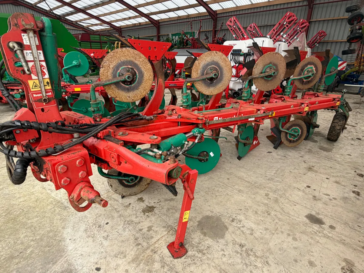 Kverneland ES85/200 5 furrow plough - Image 1