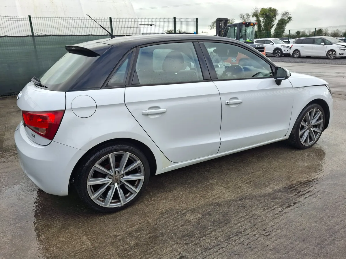 132 Audi A1  Sportback  1.6 Tdi - Image 3