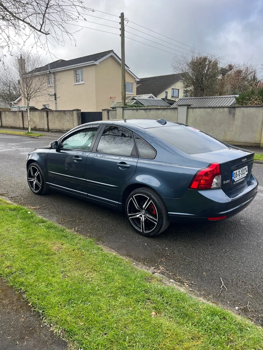 Volvo s40 - Image 1