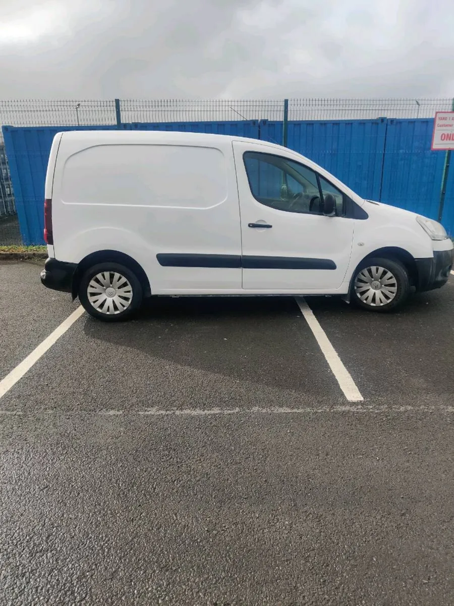Citroen Berlingo van 1.6 Hdi €4250 - Image 1