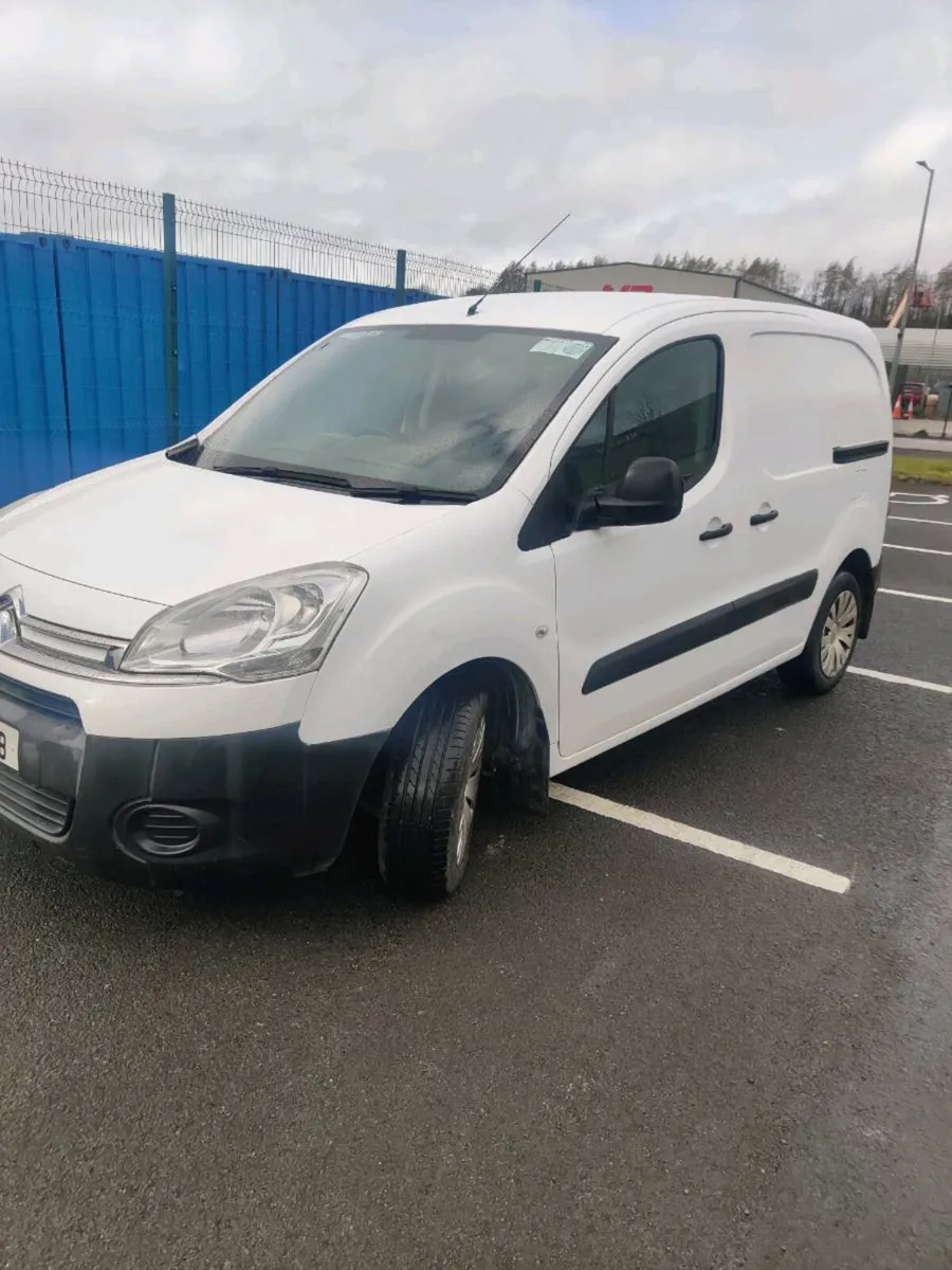 Citroen Berlingo van 1.6 Hdi €4250 - Image 3