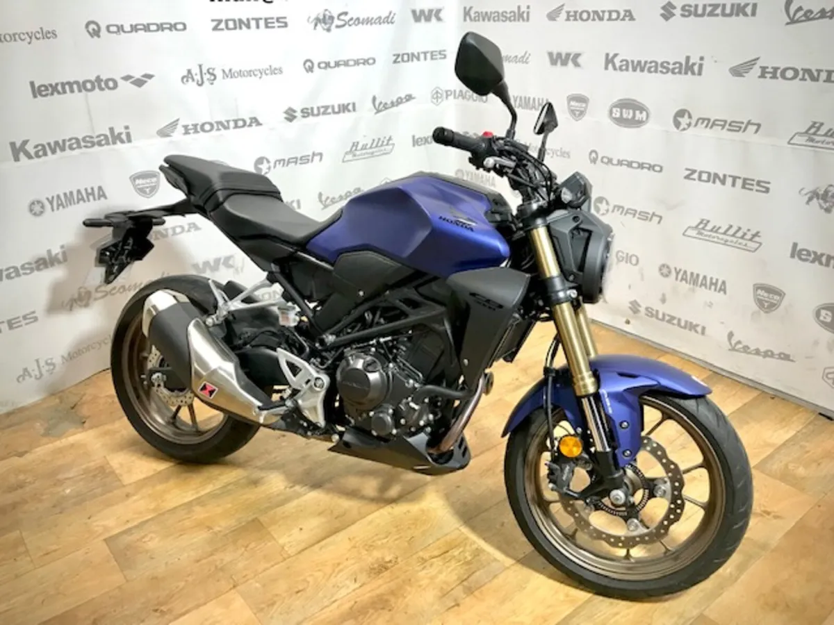 PRE-OWNED Honda CB300R 2024 - Image 2