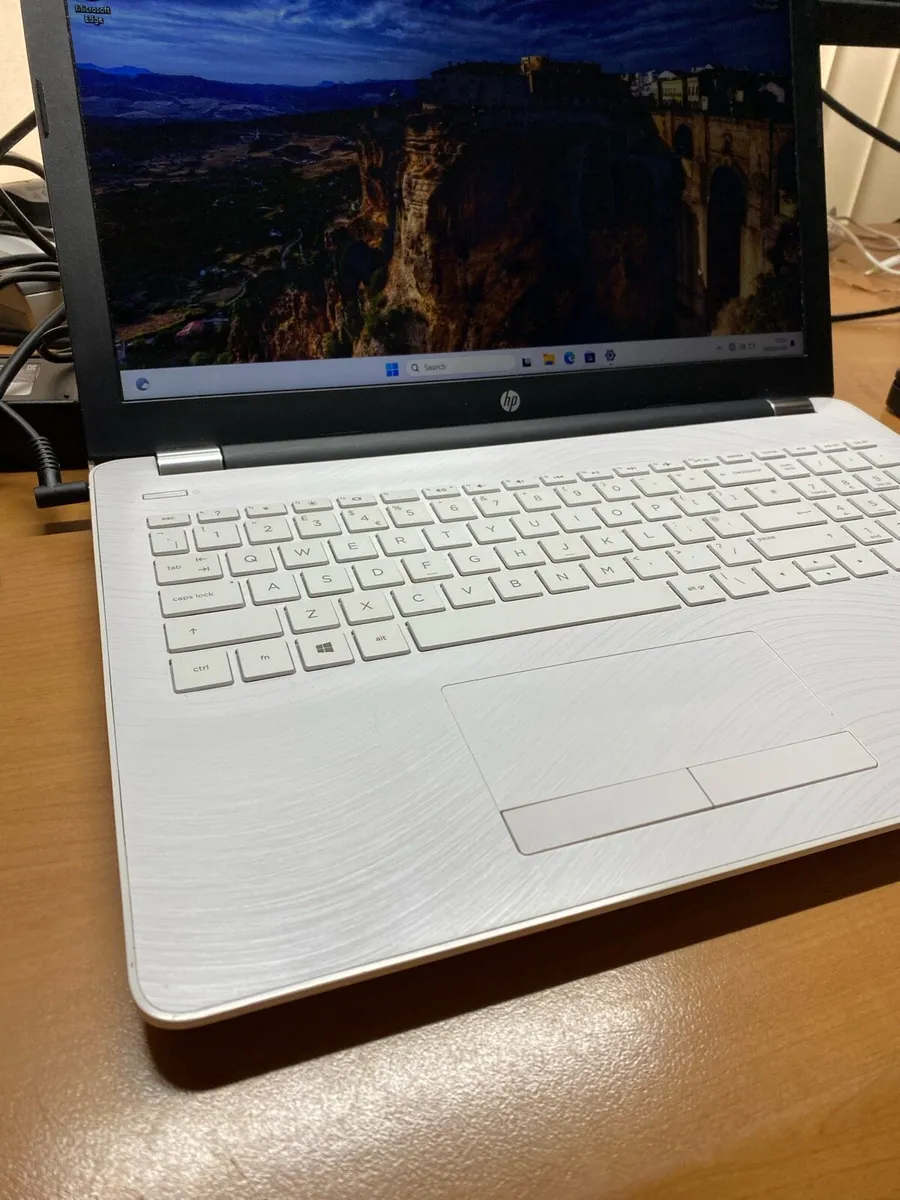 Hp laptop for sale Windows 11 - Image 3