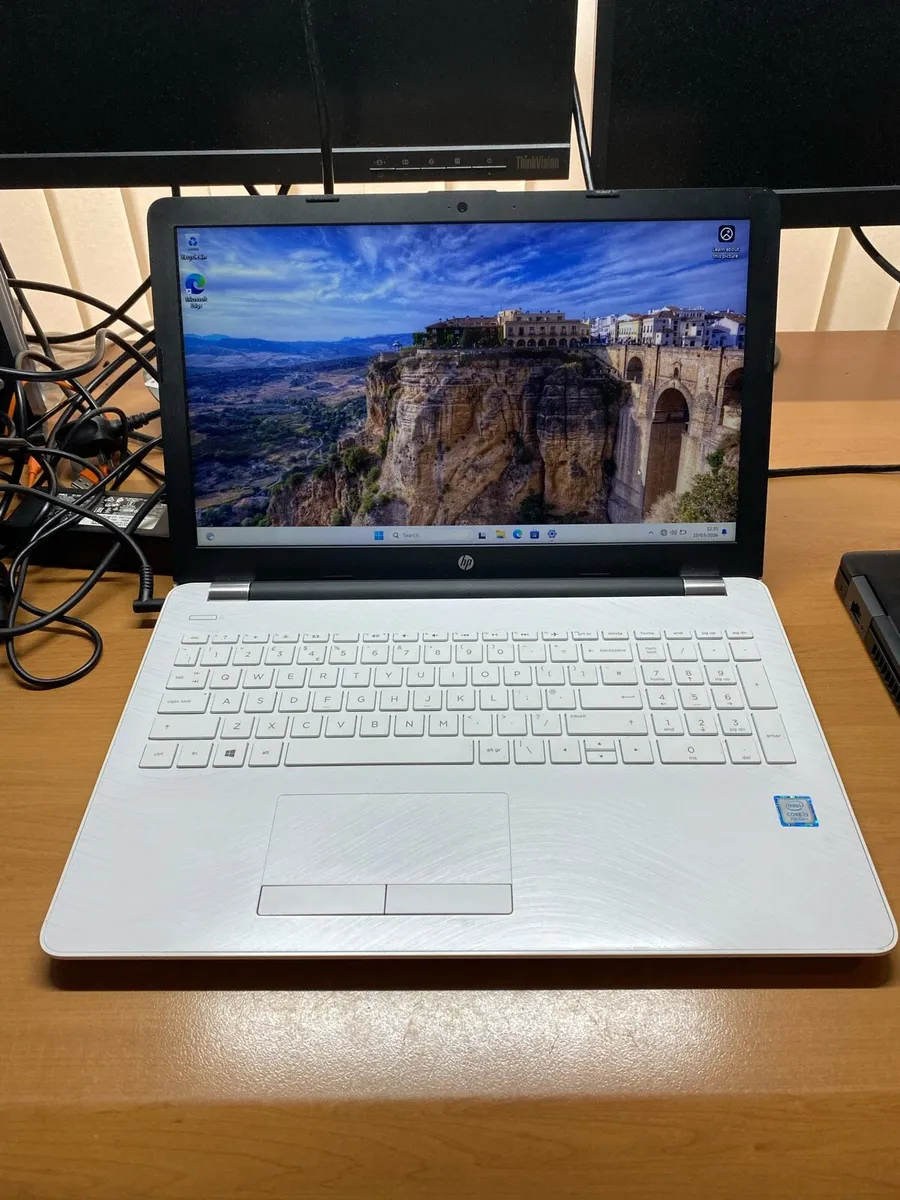 Hp laptop for sale Windows 11 - Image 1