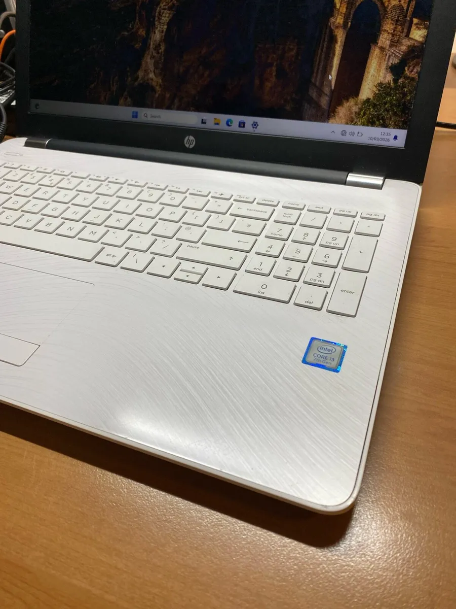 Hp laptop for sale Windows 11 - Image 2