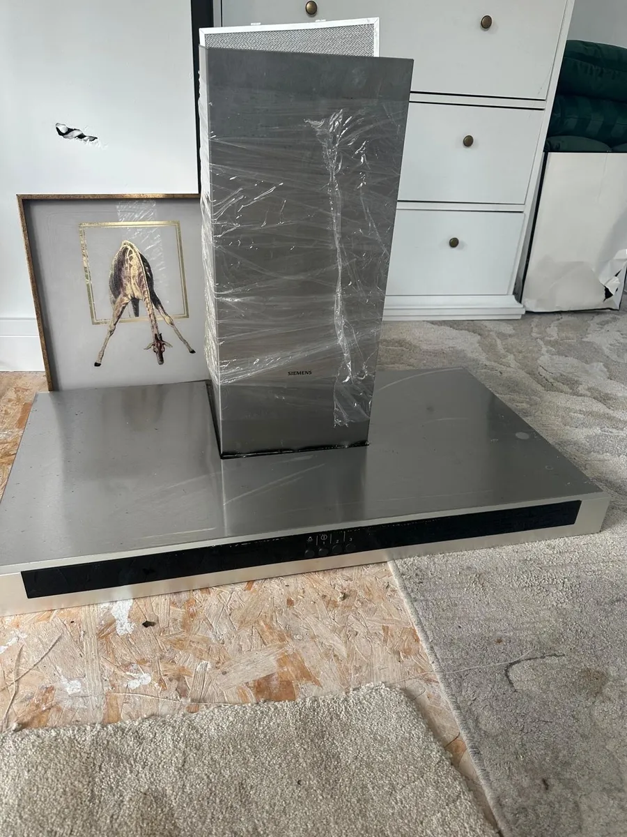 New Siemens Extractor Fan - Image 3