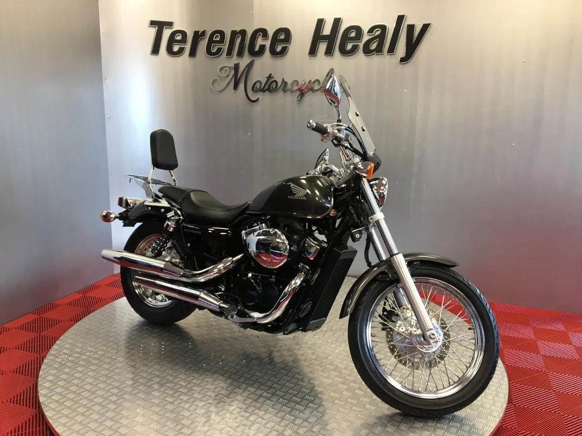 2010 Honda VT750S SHADOW Like New - Image 1