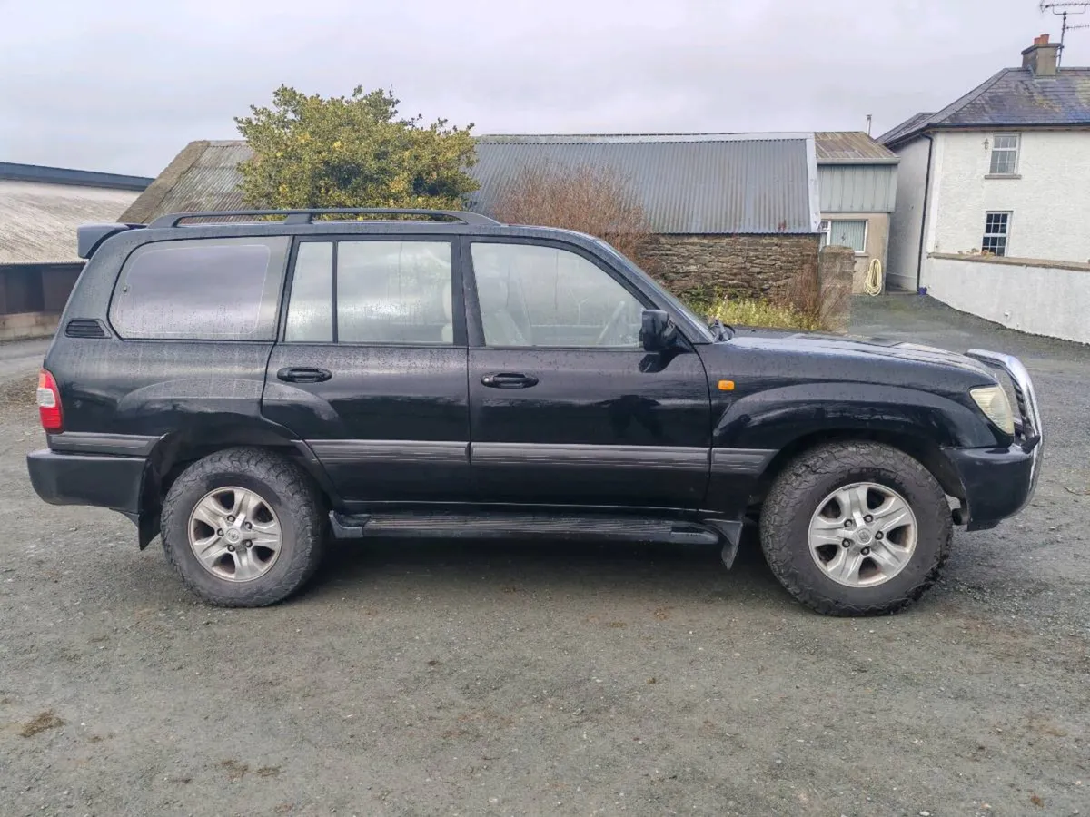 Toyota Amazon - Image 2