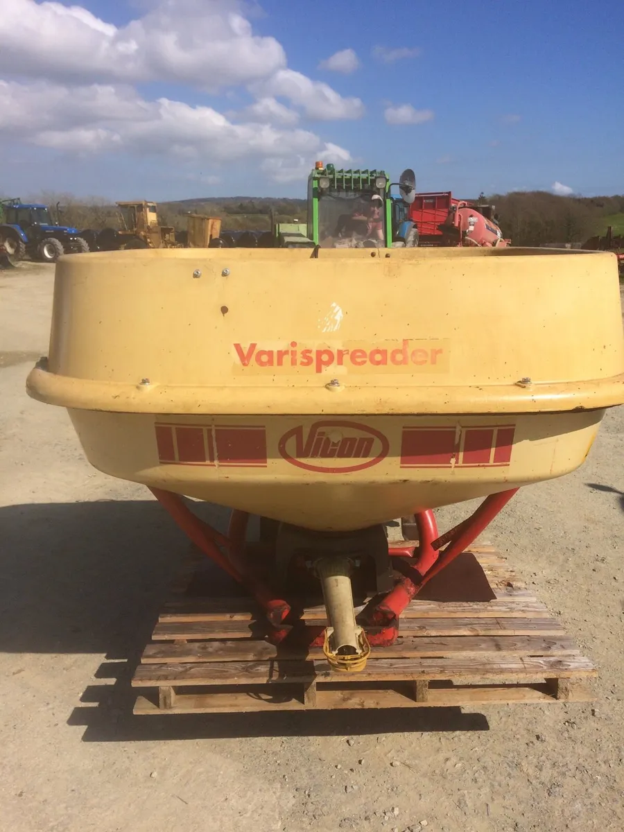 Manure spreader, Power harrow + Ring Roller spares - Image 1