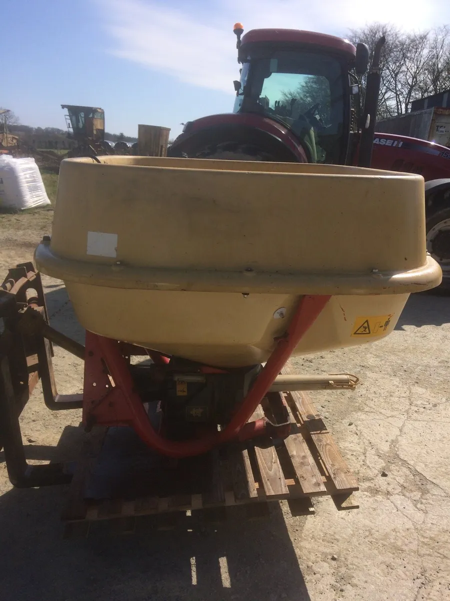 Manure spreader, Power harrow + Ring Roller spares - Image 4