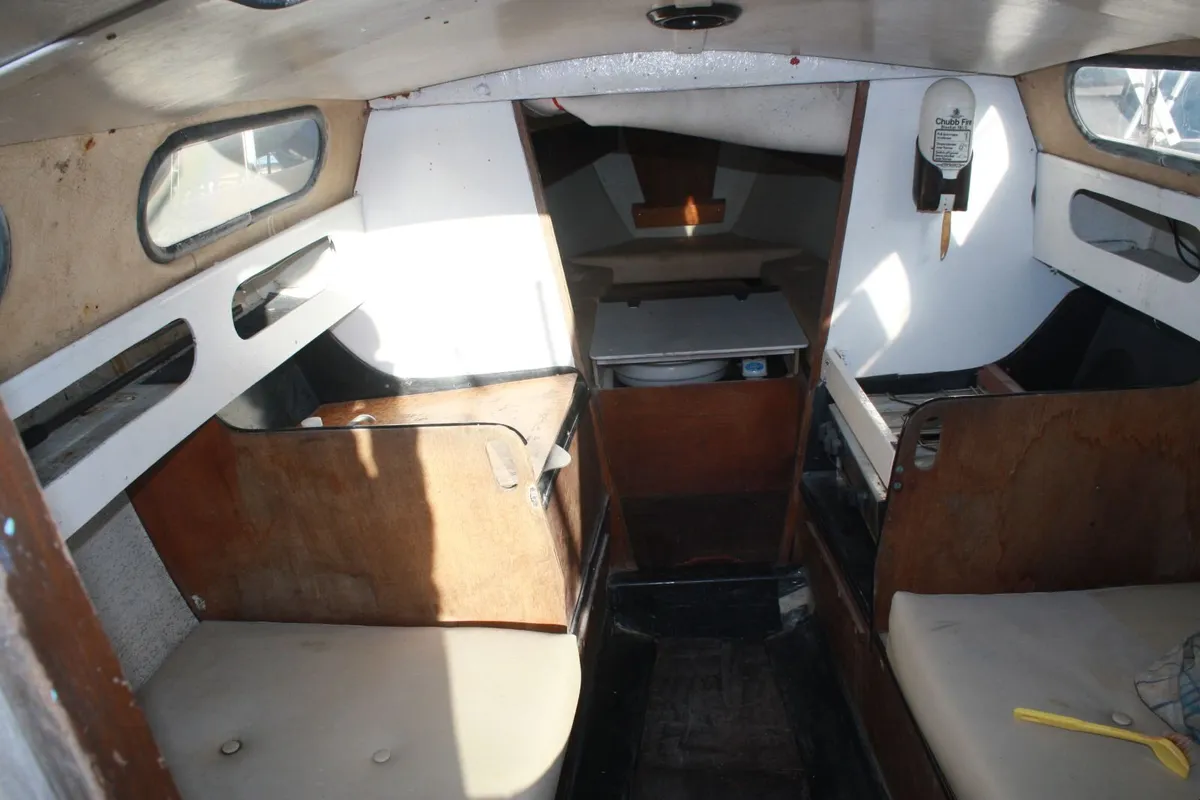 Achilles 24 yacht - Image 3