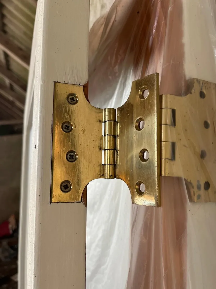 Interiors doors with handles - Image 2