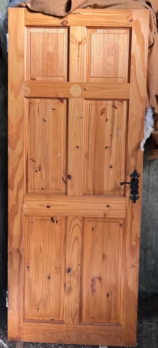 Interiors doors with handles - Image 4