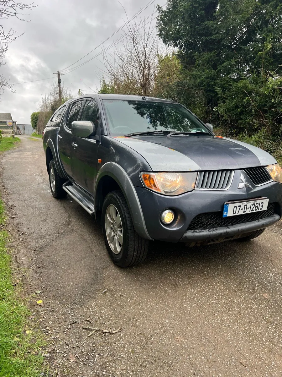Mitsubishi L 200 - Image 1