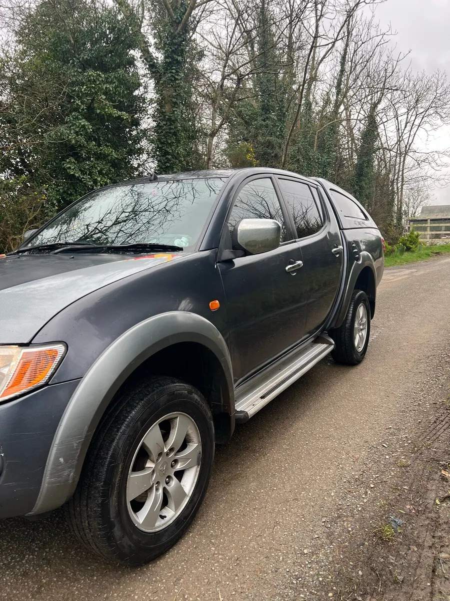 Mitsubishi L 200 - Image 2