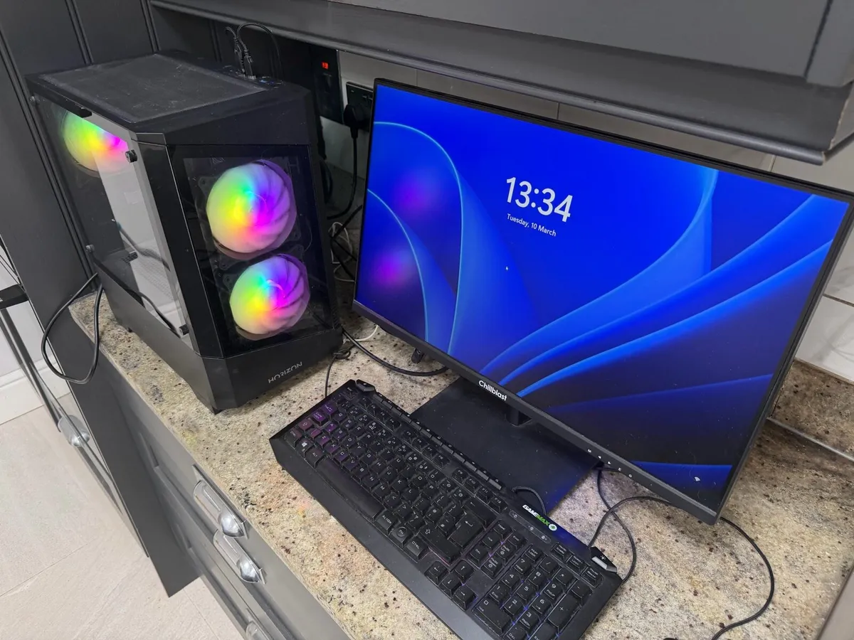 Horizon gaming pc bundle - Image 1