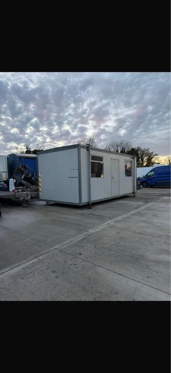 20x10 office for sale - Image 1