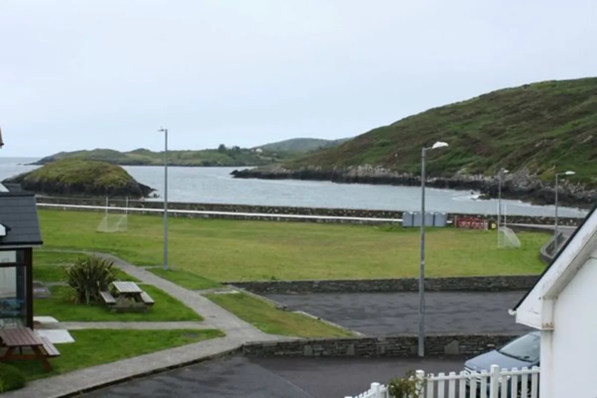 Lovely West Cork beach-side holiday home - Image 1