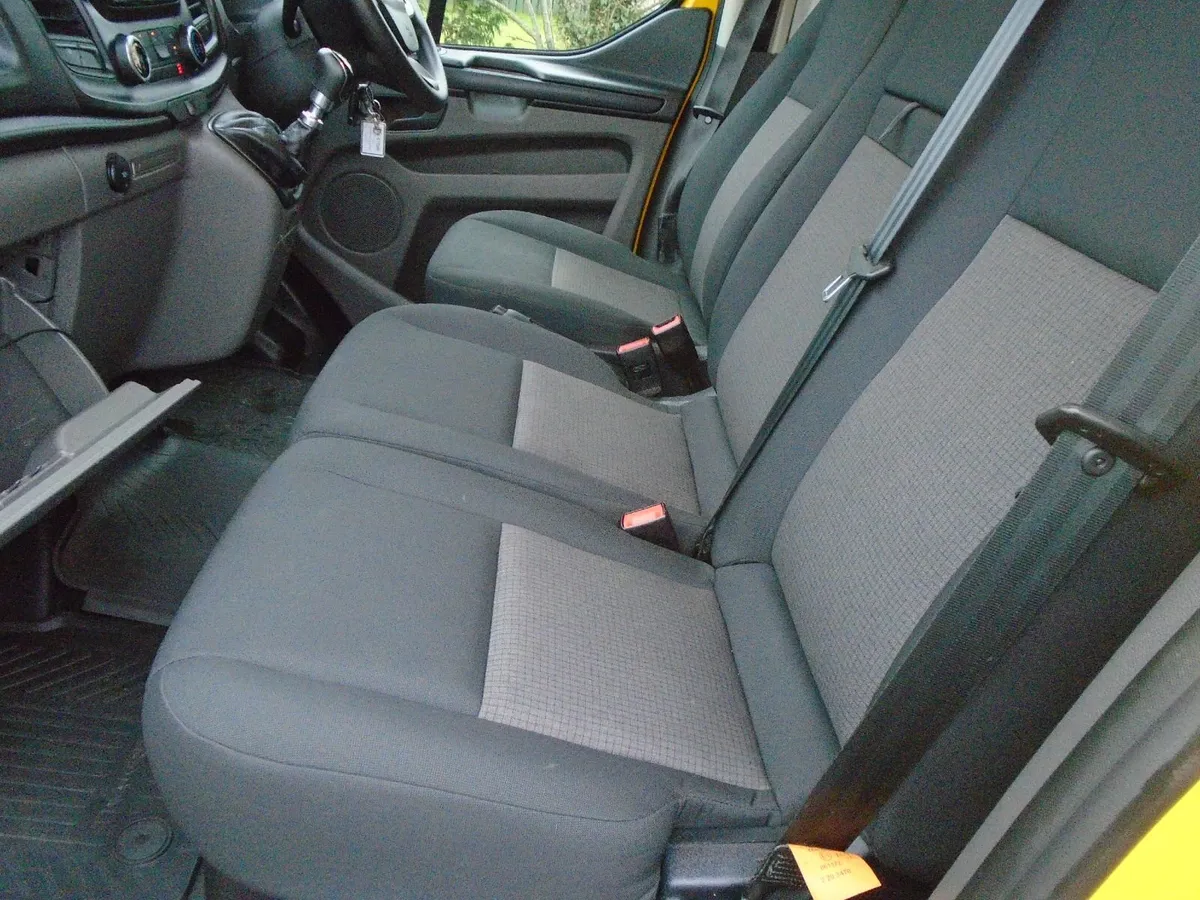 2022 Ford Transit Custom 340 SWB FR 130HP. - Image 4