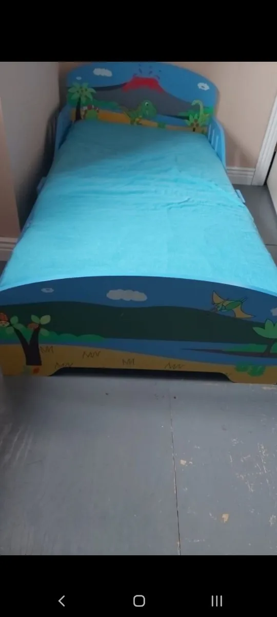 Kid's bed - Image 2