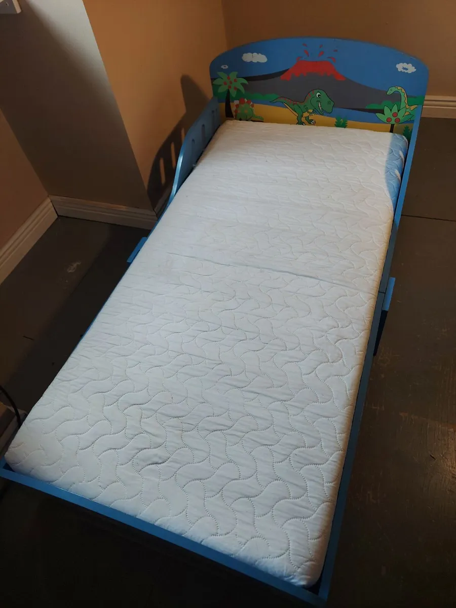 Kid's bed - Image 4