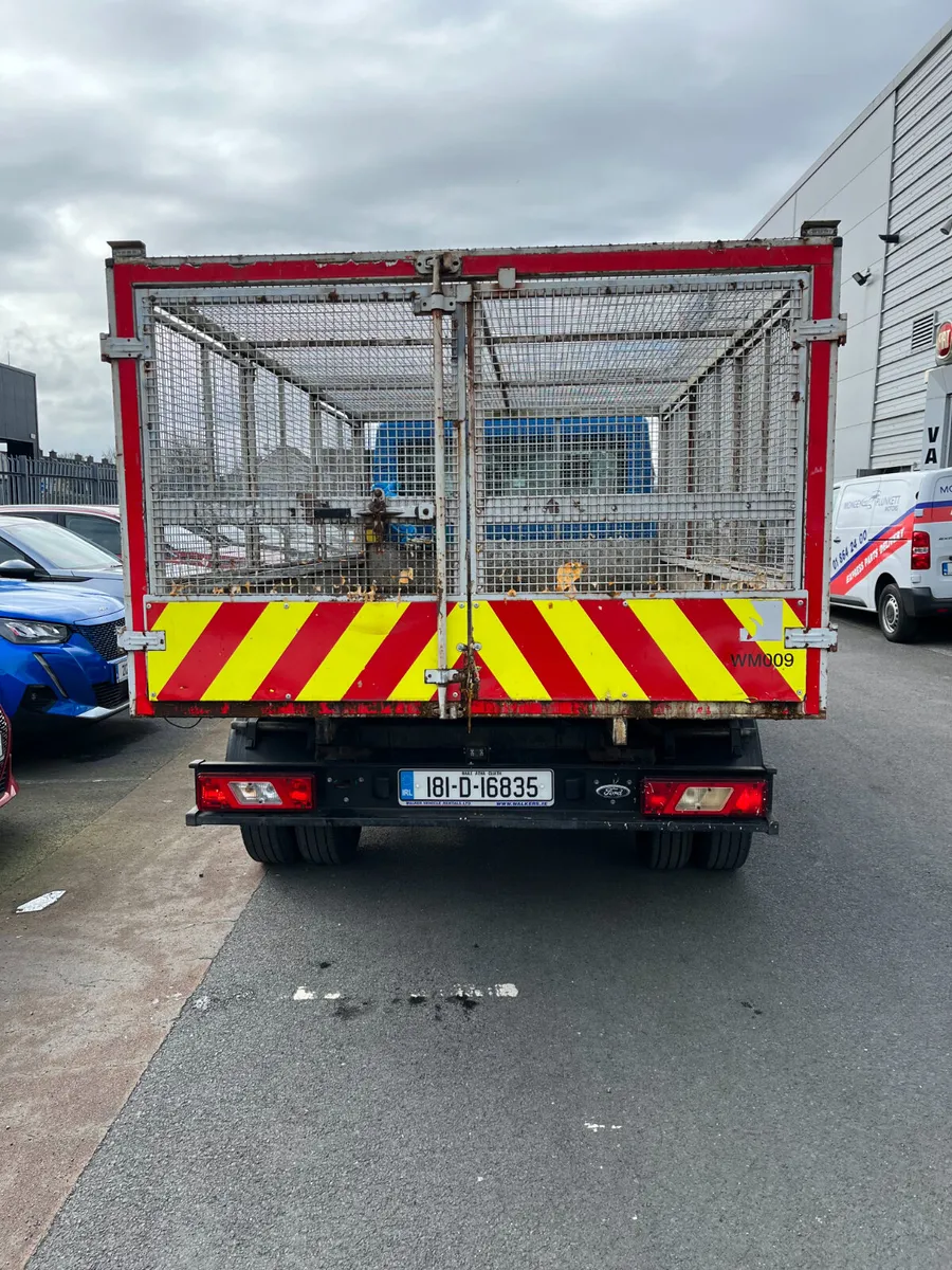 Ford Transit  350 Pick Up 2018 - Image 4