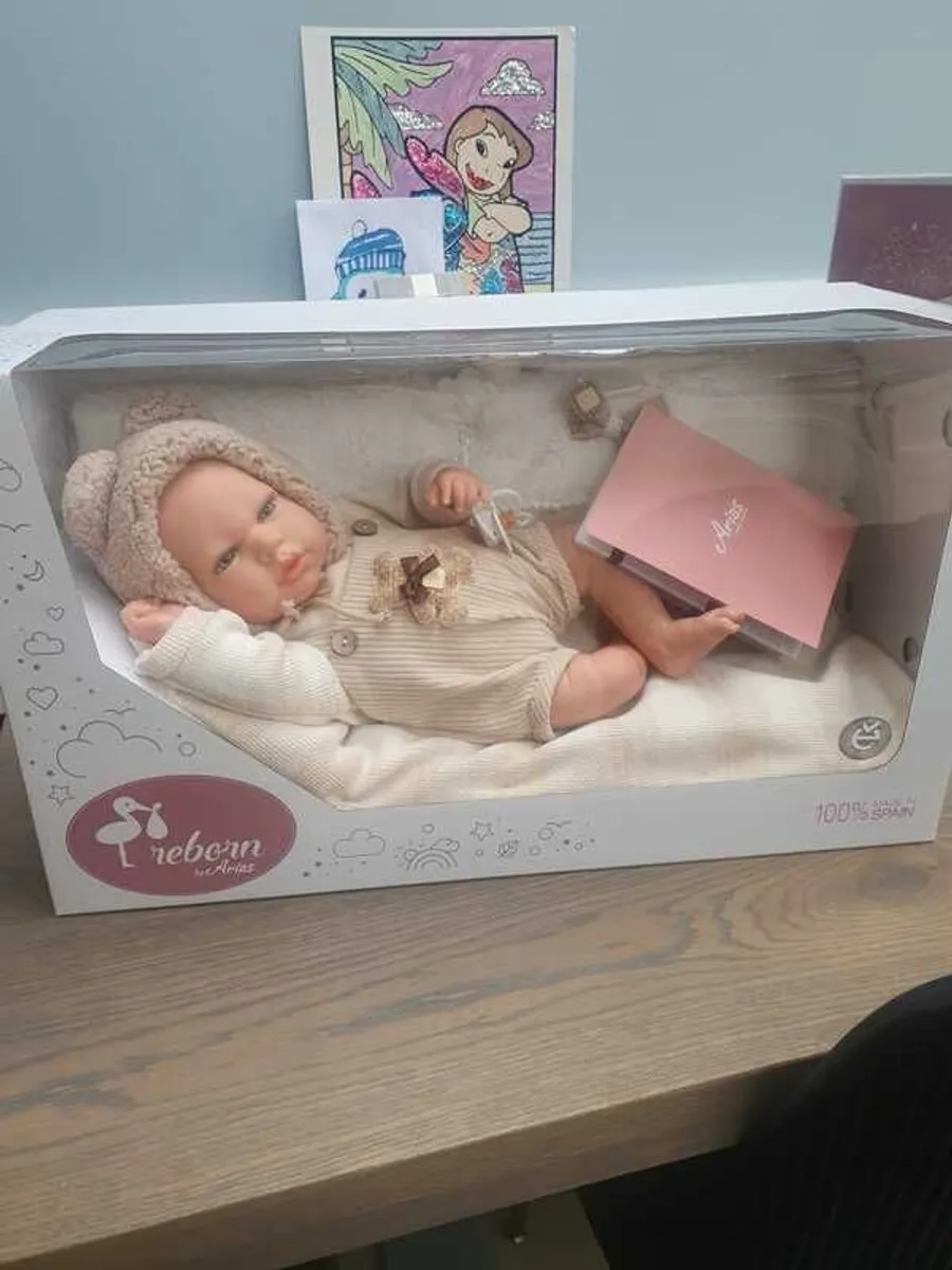 Arias Reborn Doll 40cm with Cushion - Image 1