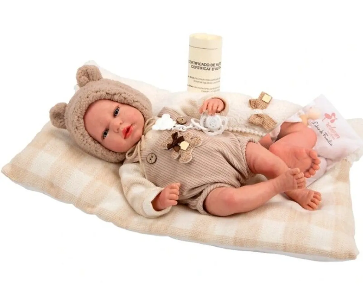Arias Reborn Doll 40cm with Cushion - Image 4