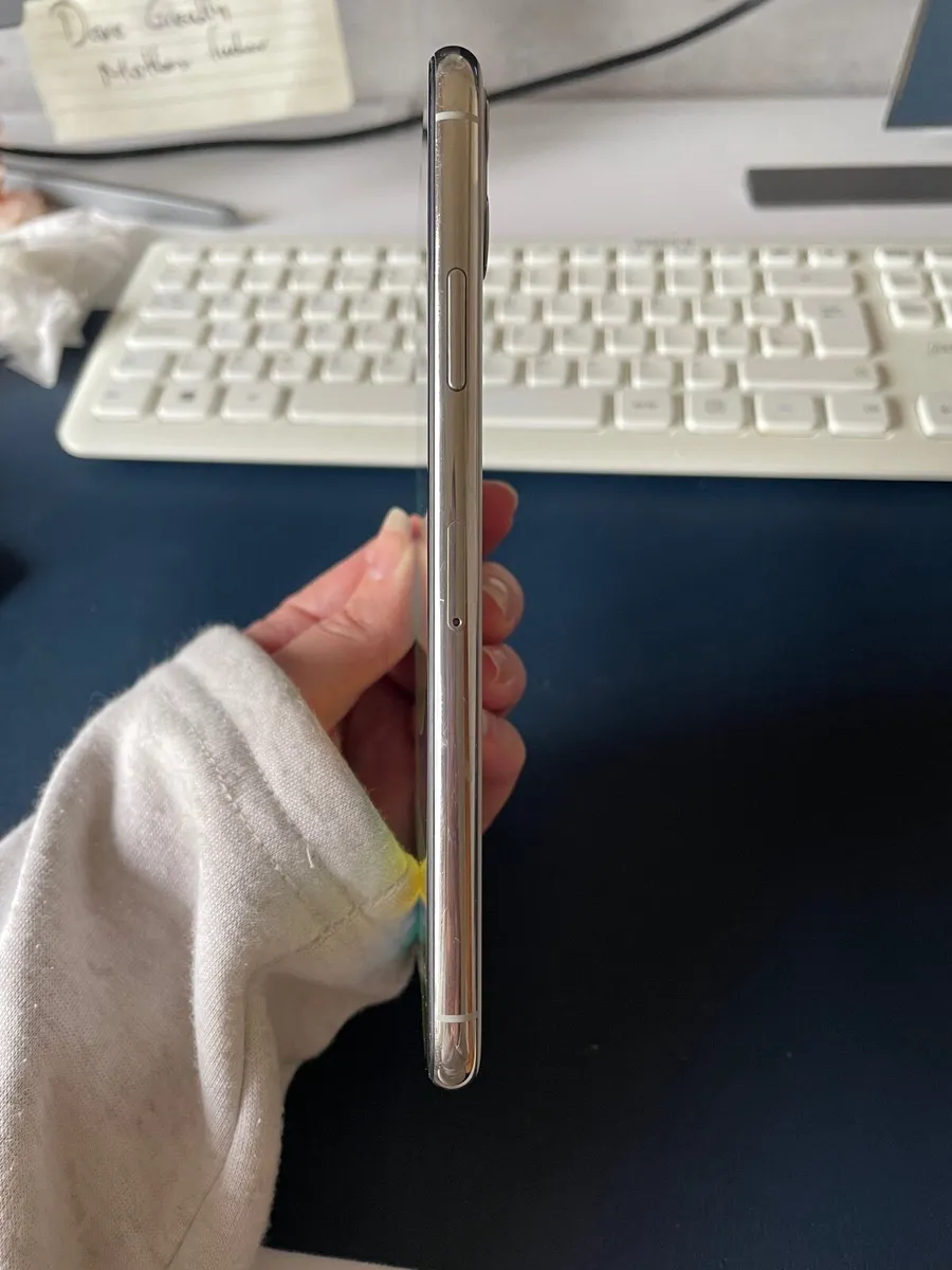 IPhone 11 Pro Max | Excellent Condition - Image 2
