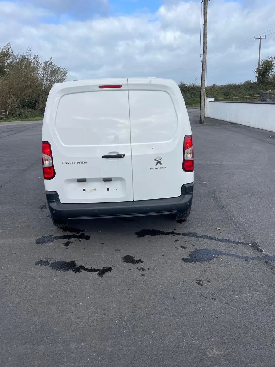 Peugeot partner professional - Image 3