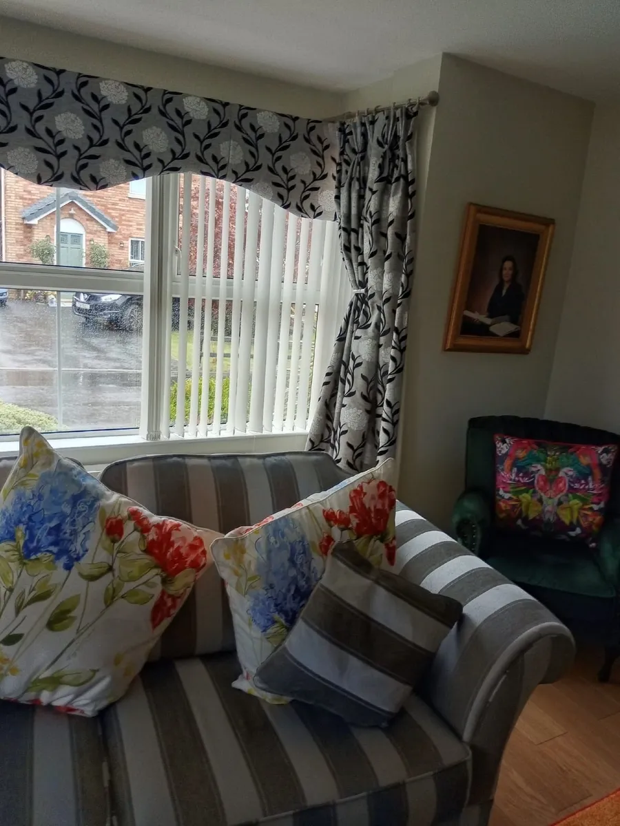 Lounge Curtains - Image 2